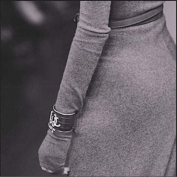 Ralph Lauren *Collection Crystal Monogram Sterling Taupe Alligator Cuff Bracelet - Picture 4 of 17